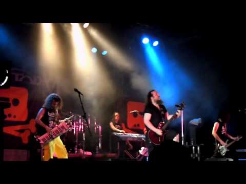 Alestorm - The Sunk'n Norwegian - Live at Estragon (BO) - 2011