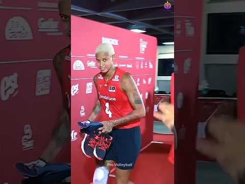 Why Is Melissa Vargas Running Away? 😳🔥#youtubeshorts #sportsmoments