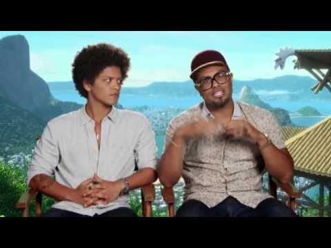 Rio 2 -  "You're the Bird" Bruno & Philip [HD]