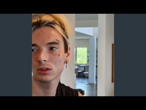 BAHAMA TIDDIES (feat. WALL¥, ProdByCrusty & 757shai)