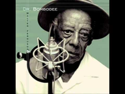 COMPUTER IS AN EVIL TALKING PARROT