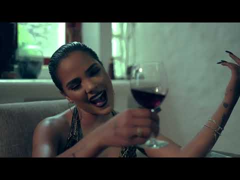 Vakero ft. Martha Heredia - TE QUIERO DE NUEVO - (VIDEO OFICIAL)