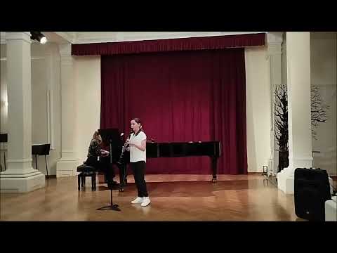 Michaela Langouvardou | Clarinet | Milhaud, Petit concert