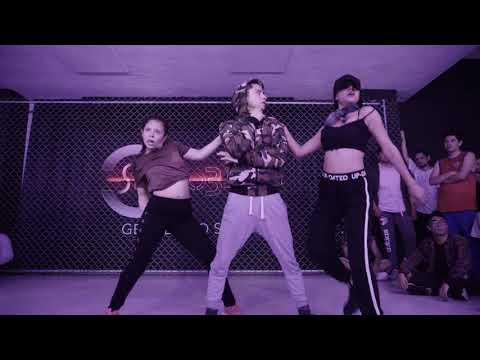 N-fasis - Como Shakira