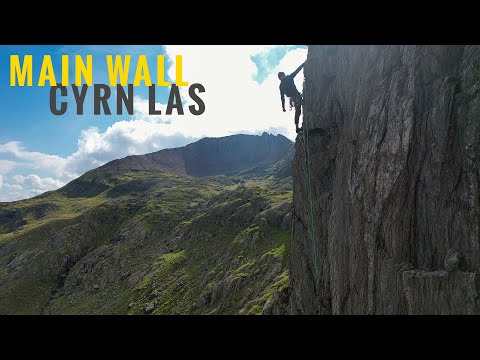 MAIN WALL (HS 4b) CYRN LAS - ROCK CLIMBING IN SNOWDONIA