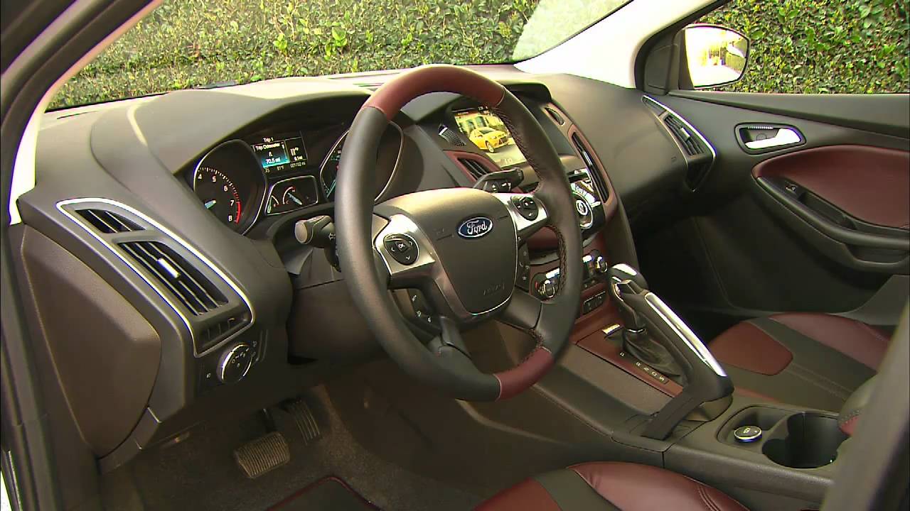 2012 Ford Focus Titanium Video Review