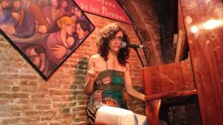 Cositas In-solitas - Carmen París en la Campana de los Perdidos