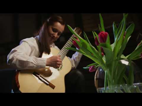 Kováts Anna Tünde - Canción Chiquita by Roberto Calvo