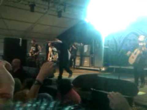 Dropkick Murphys - Kiss Me, I'm Shitfaced - Live @ Bonnaroo 2010