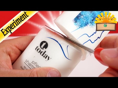 GEFRORENES SHAMPOO ZERSCHNEIDEN - Kann DUSHGELD GEFRIEREN ?! Kinder EXPERIMENT