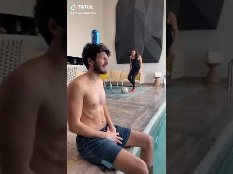 Sebastián yatra reto de punteria