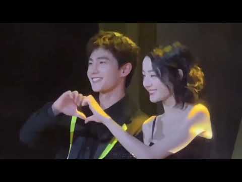 Dilraba Dilmurat And Yang Yang Beautiful moment on stage 😳😳😳 #yangyang #dilrabadilmurat #cdrama #bts