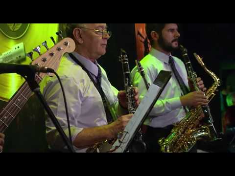 ALUMBRA LUNA - LOS MONJES DE COLOMBIA ( COVER) LA VIEJOTECA DE TELEMEDELIN 2017