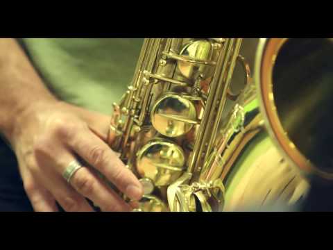 Downtown Beat - Precious Gift (ft Mighty Mike) - OFFICIAL VIDEO