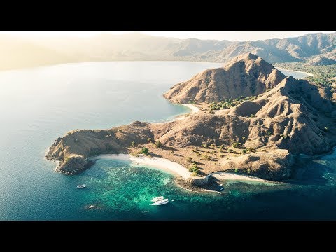 Sailing from Flores to Lombok: The Komodo National Park (Dabeysians 2.0 - Part Two)