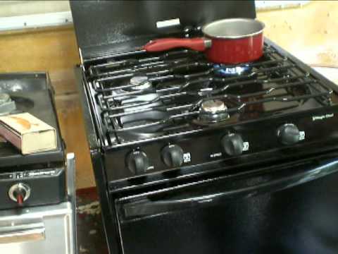 Testing the new Magic Chef Oven and Cooktop