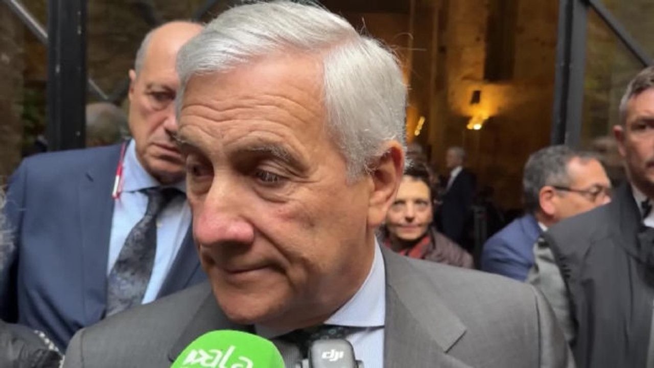 Manovra, Tajani: Da contributo escluse banche di prossimità e popolari