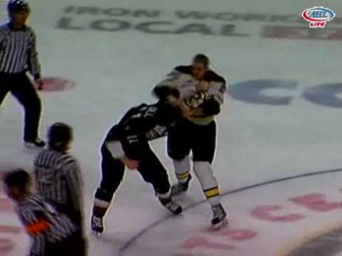 Zach Sill vs Lane MacDermid