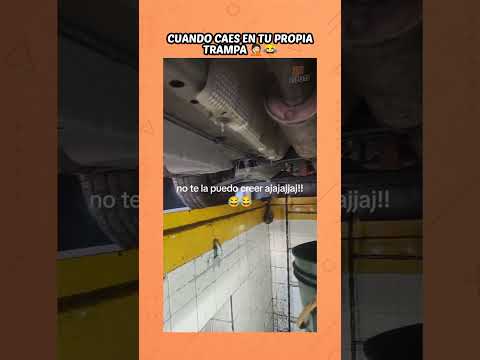 Todavía sigue ahí 😂  #humor #comedia #argentina #argento #humorargentino #virales #viral