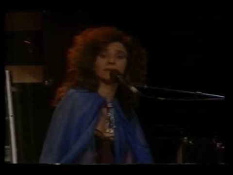 La familia Argentina - Viuda e hijas de Roque Enroll