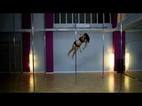 14.Thess Pole Art Show 22 - 27.11.16 Thespi's Solo (Evanescence - Lithium)