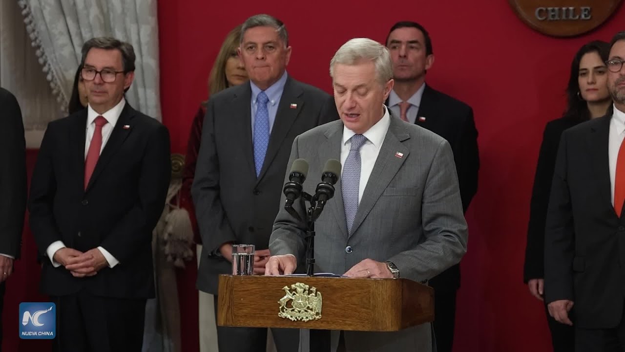 Presidente chileno realiza primer cambio de gabinete