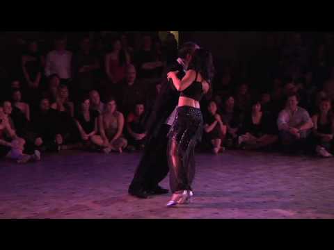  Cecilia Berra  and  Horacio Godoy  are  dancing  to  the  milonga  "  La Punalada  "