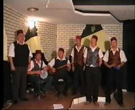 Giol boyında guller aşkan...  GRUP  BAKALAR