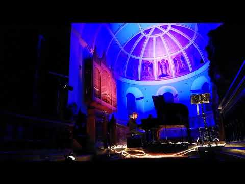Federico Albanese -Silent Fall (live at St. Stephen's Church)