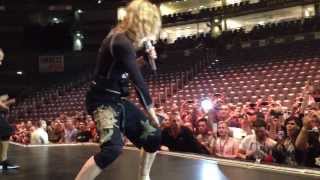 Madonna &quot;I&#39;m Addicted&quot; MDNA Tour (Rehearsal in Köln) HD