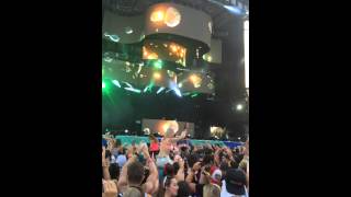 Download lagu Showtek feat.Eva Shaw Space Jungle (Ile Soniq) mp3