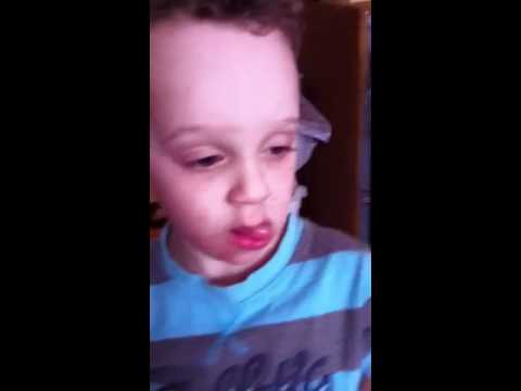 3 åring blir arg när man vill tinga polisen