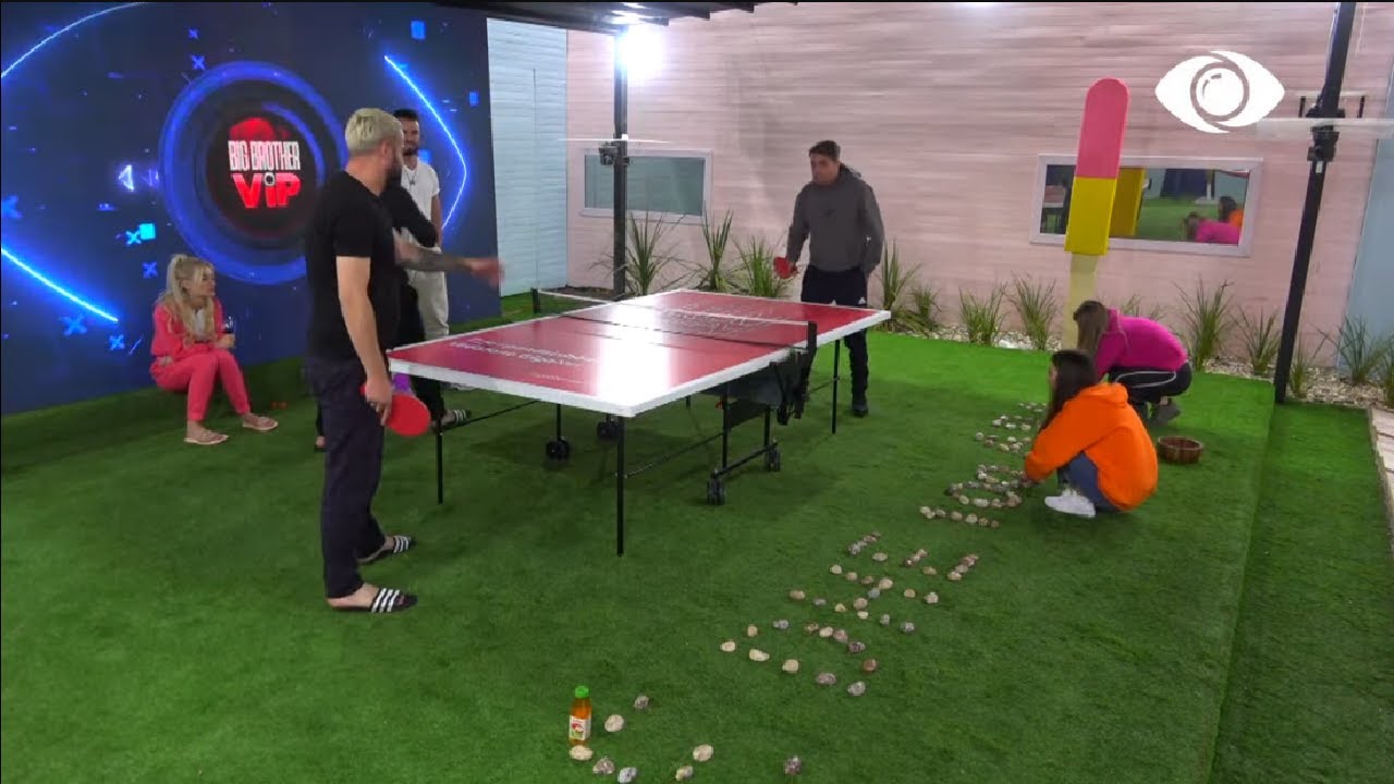 Edhe 100 Aba/ Kiara uron babain për ditëlindje