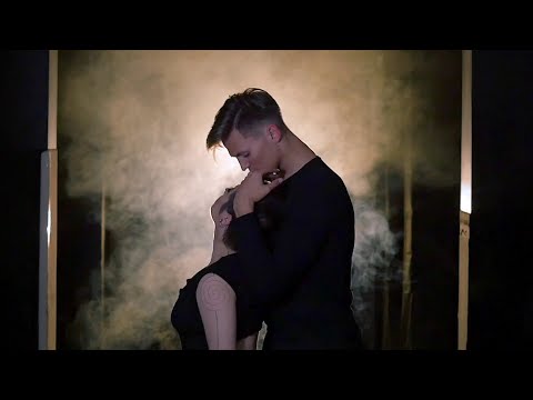 Adriana - Adriana - Bouře (official music video)