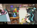 Horses Take Class With Parrot King