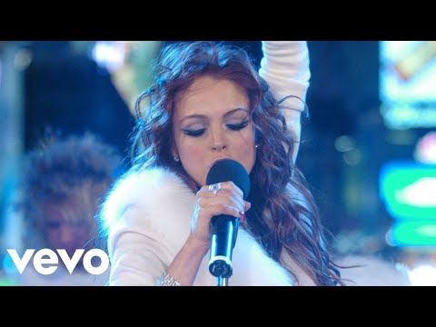 Lindsay Lohan - Rumors (Live @ MTV Iced Out New Year's Eve 2005)