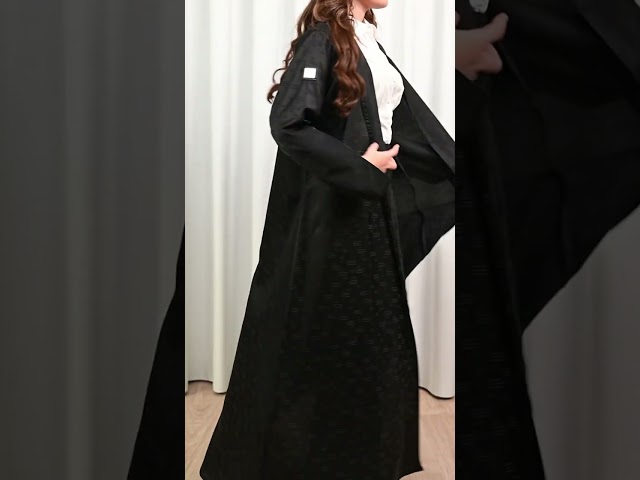 عباية كريب كلوش اسود