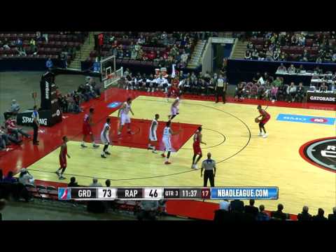 Grand Rapids Drives Past Raptors 905, 128-99 - 12/05/2015