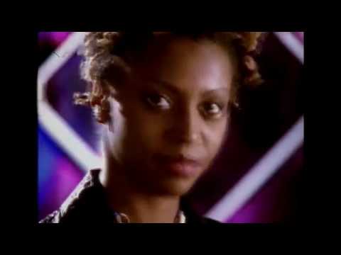 Videoclip de Trigger Hippie — Morcheeba
