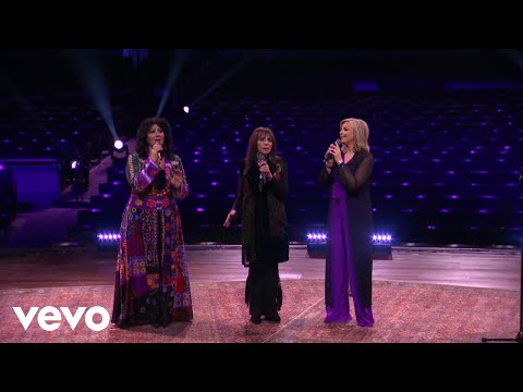 The Isaacs - Agnus Dei (Live) (Official Music Video)