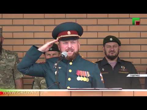 В Гудермесе бойцы Росгвардии в торжественной обстановке приняли военную присягу