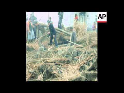 SYND 27 11 76  AFTERMATH OF SEVERE EARTHQUAKE IN TURKEY