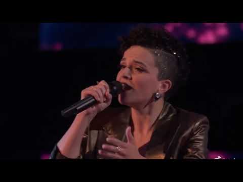 Gihanna Zoe vs Halley Greg - Thinking Out Loud (The Voice Season 20 Battles)