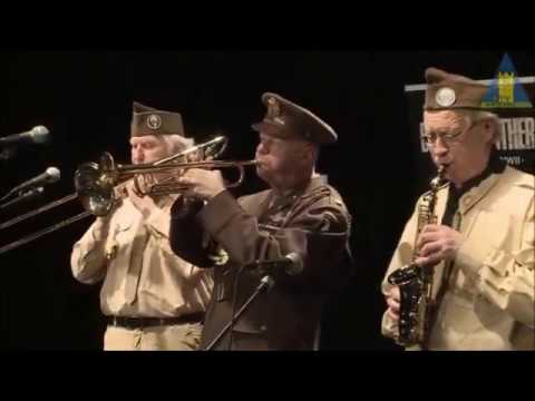 Moonlight Serenade-BAND of BROTHERS-Music From WWII