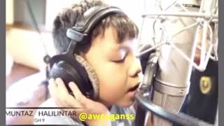 Download lagu Lagu Langit bisakah kau turunkan hujan dengan petir 🥺 akhirnya bisa tidur nyenyak I wonder why you mp3