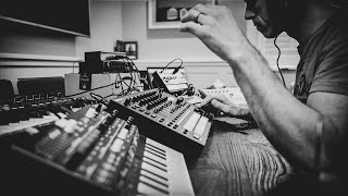 Roland MC-707 & Volca Bass Drum and Bass - Dawless Jam - first attempt at UK DnB - 172 BPM