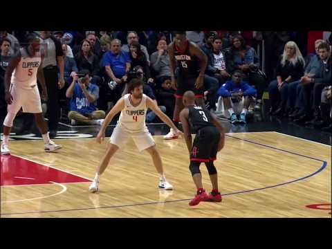 Chris Paul Toys Miloš Teodosić for the Easy Jumper!!!!