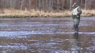 preview picture of video 'Fly Fishing the South Holston - November 2010'