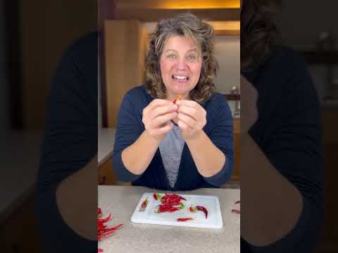 , title : 'How to String Hot Peppers for Easy Drying'