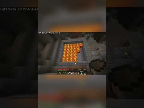 Ethoslab creates the iconic lava creeper in the man cave #etho #ethoslab #minecraft #minecraftshorts